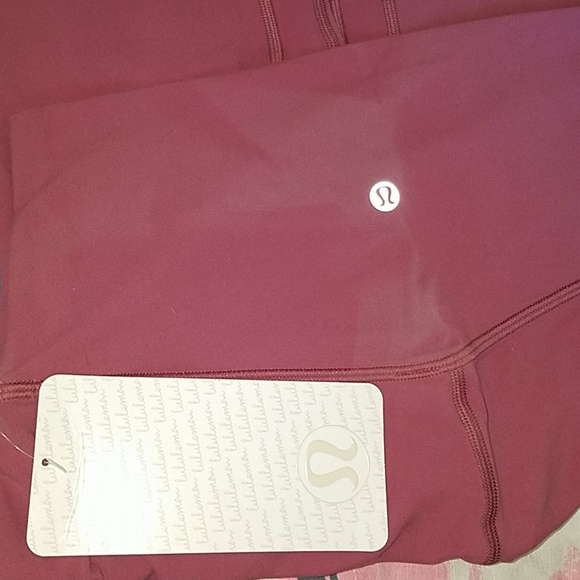 New lululemon align crop 21" tight so merlot 6 pin - Picture 6 of 10